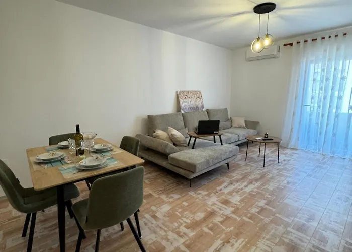 Apartment Gjoli